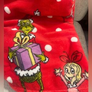 The Grinch Christmas Cindy Lou Who🎄 Red Holiday Plush Throw Blanket 60”x70 NWT